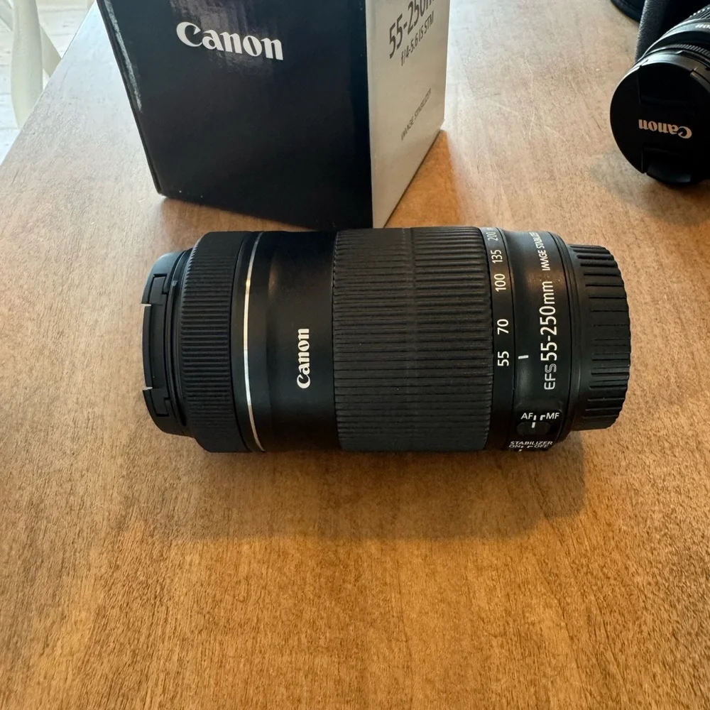Canon EOS Rebel T7 Black DSLR Camera with lens